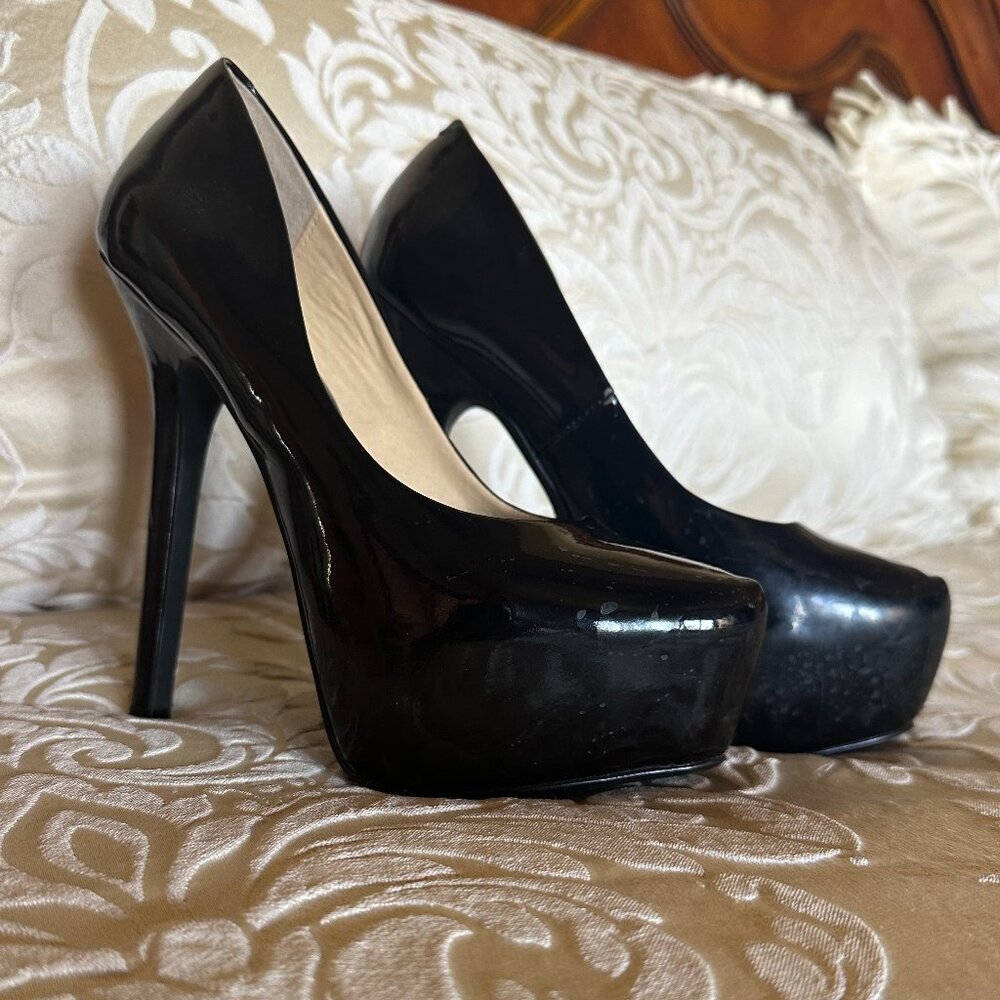 Chinese Laundry Platform Pump - Size 8